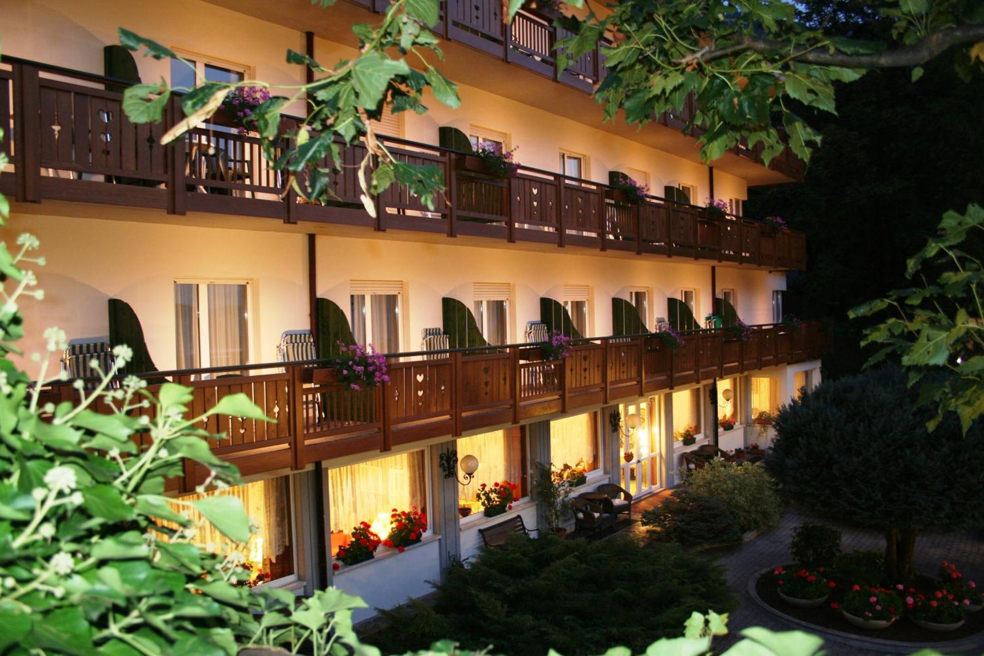 Hotel Miralago Wellness - Adults Only Molveno Zewnętrze zdjęcie