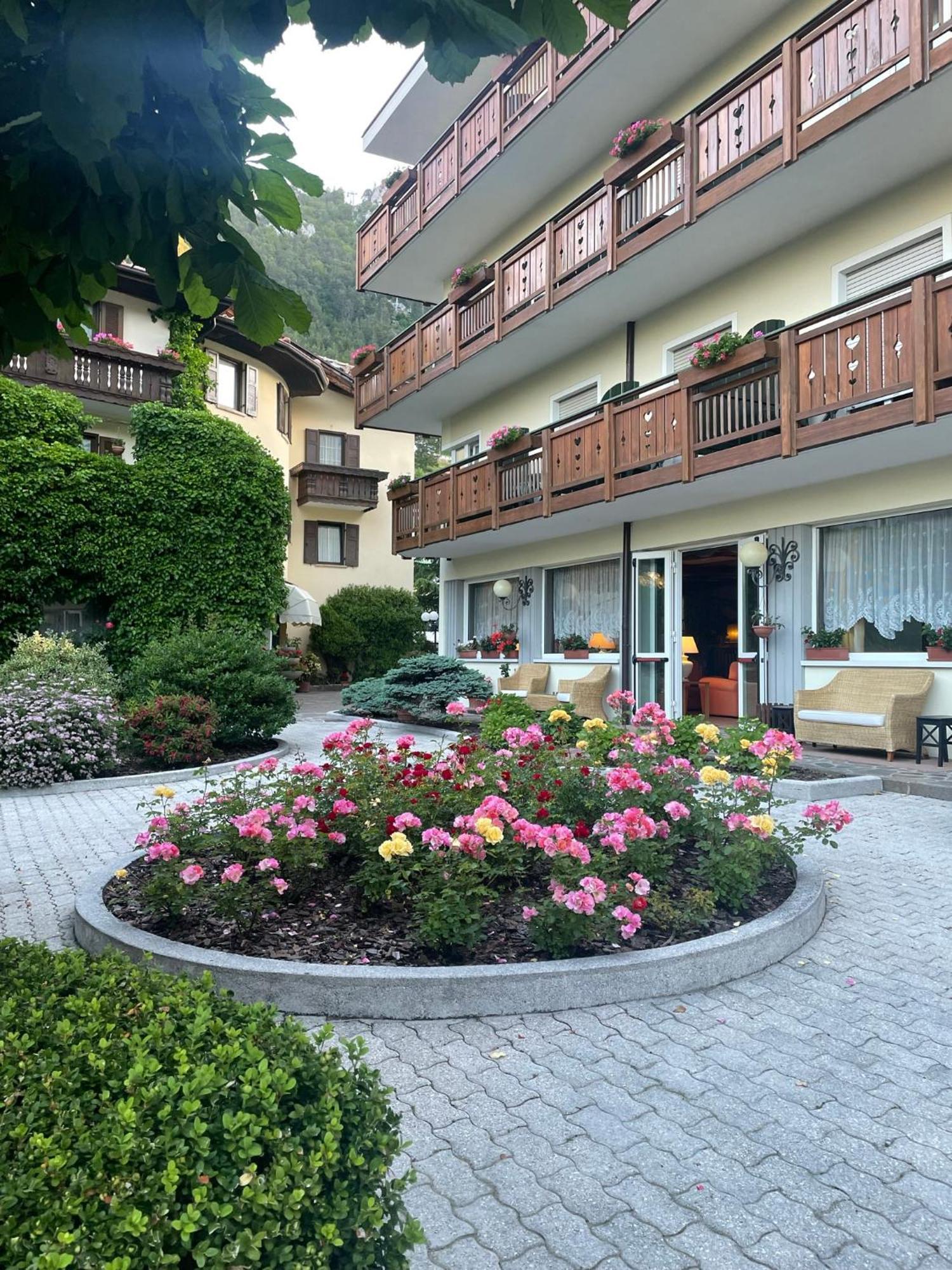 Hotel Miralago Wellness - Adults Only Molveno Zewnętrze zdjęcie