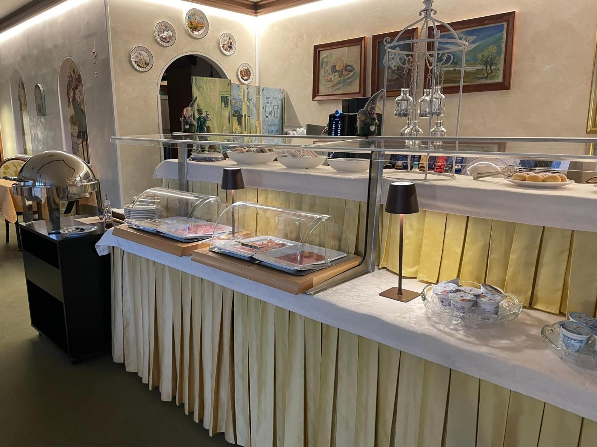 Hotel Miralago Wellness - Adults Only Molveno Zewnętrze zdjęcie